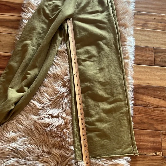 Left On Friday Homerun Sweatsuit NWOT Sz S/M - Picture 9 of 11